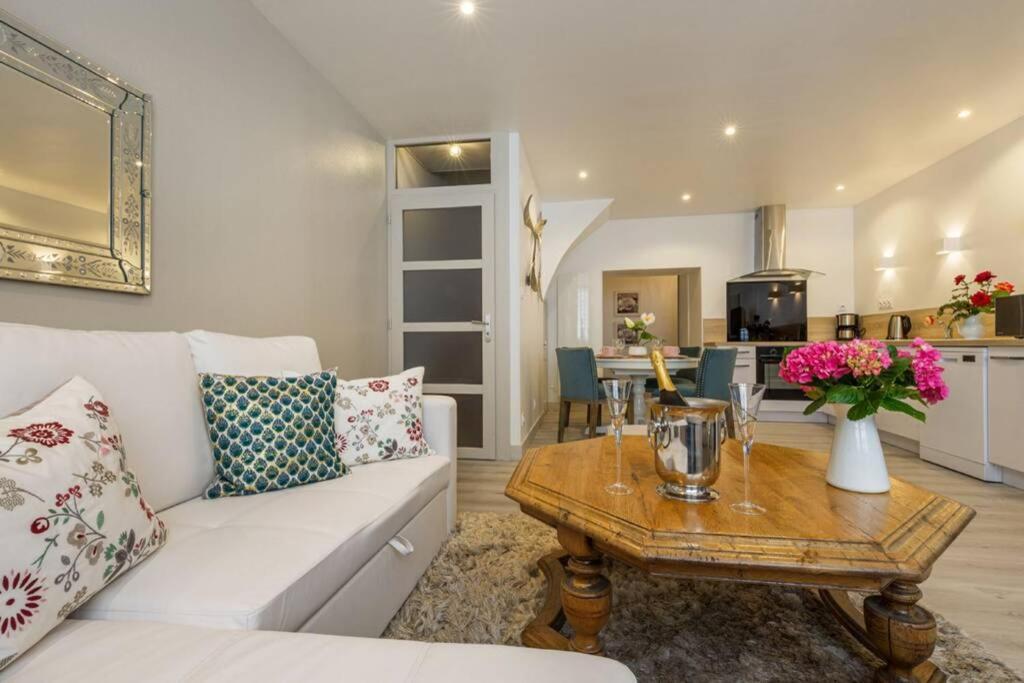 Chez La Tante Louise - Appartement Prive De Charme Passenans Exteriér fotografie